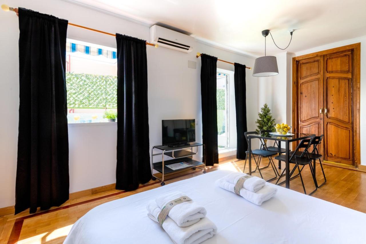 Appartamento Bright Penthouse With Terrace In Madrid Center Esterno foto